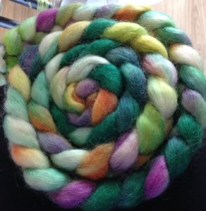 Hand dyed spinning fibre